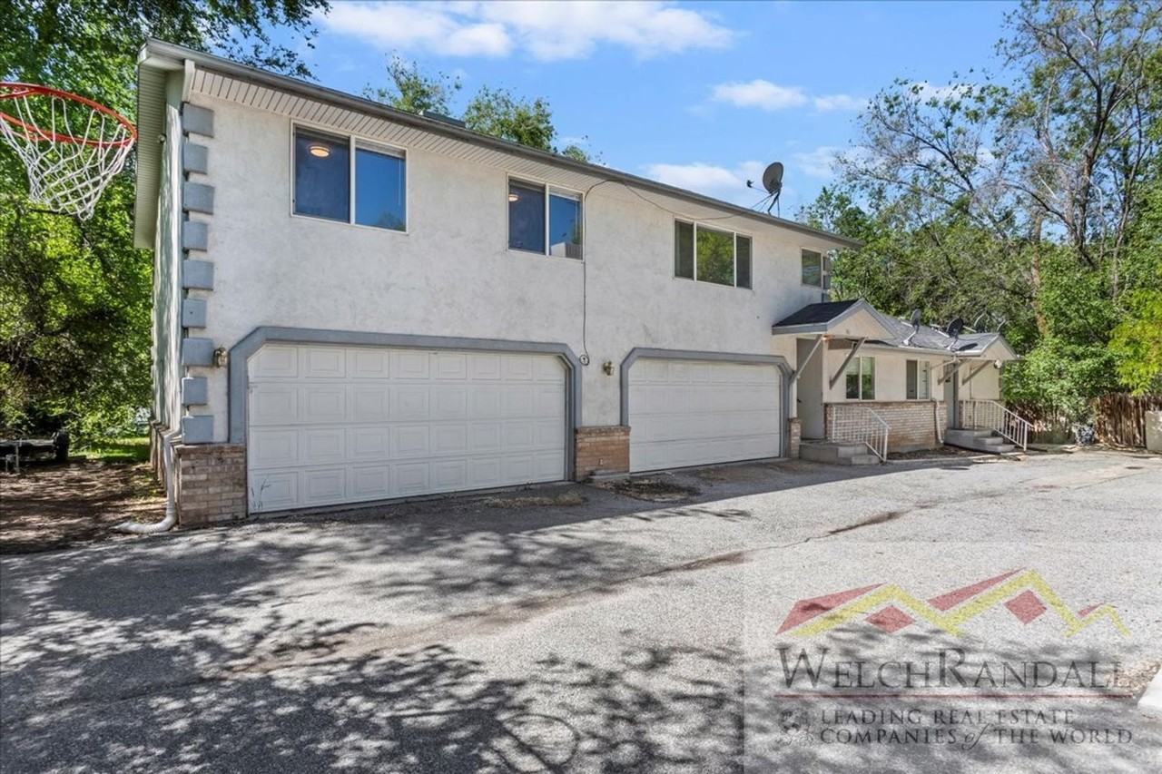 741 30th St - Photo 2 of 29