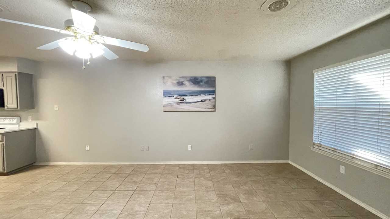 2209 Madrid Ct - Photo 3 of 19