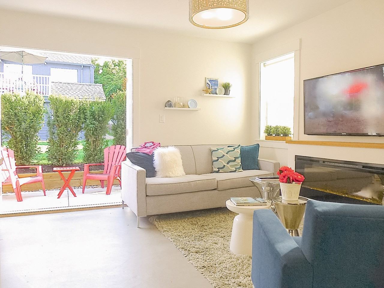 945 West 33rd Avenue - Photo 3 of 15