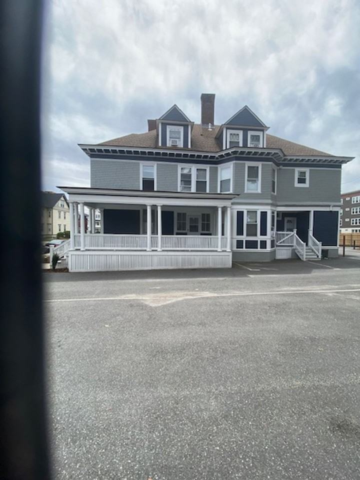 MERRICK - Photo 3 of 3