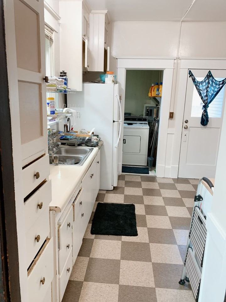 1151 Grant St - Photo 5 of 26