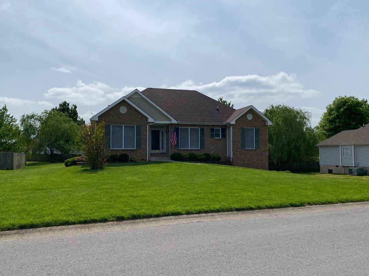 3672 Fieldstone Dr - Photo 2 of 50