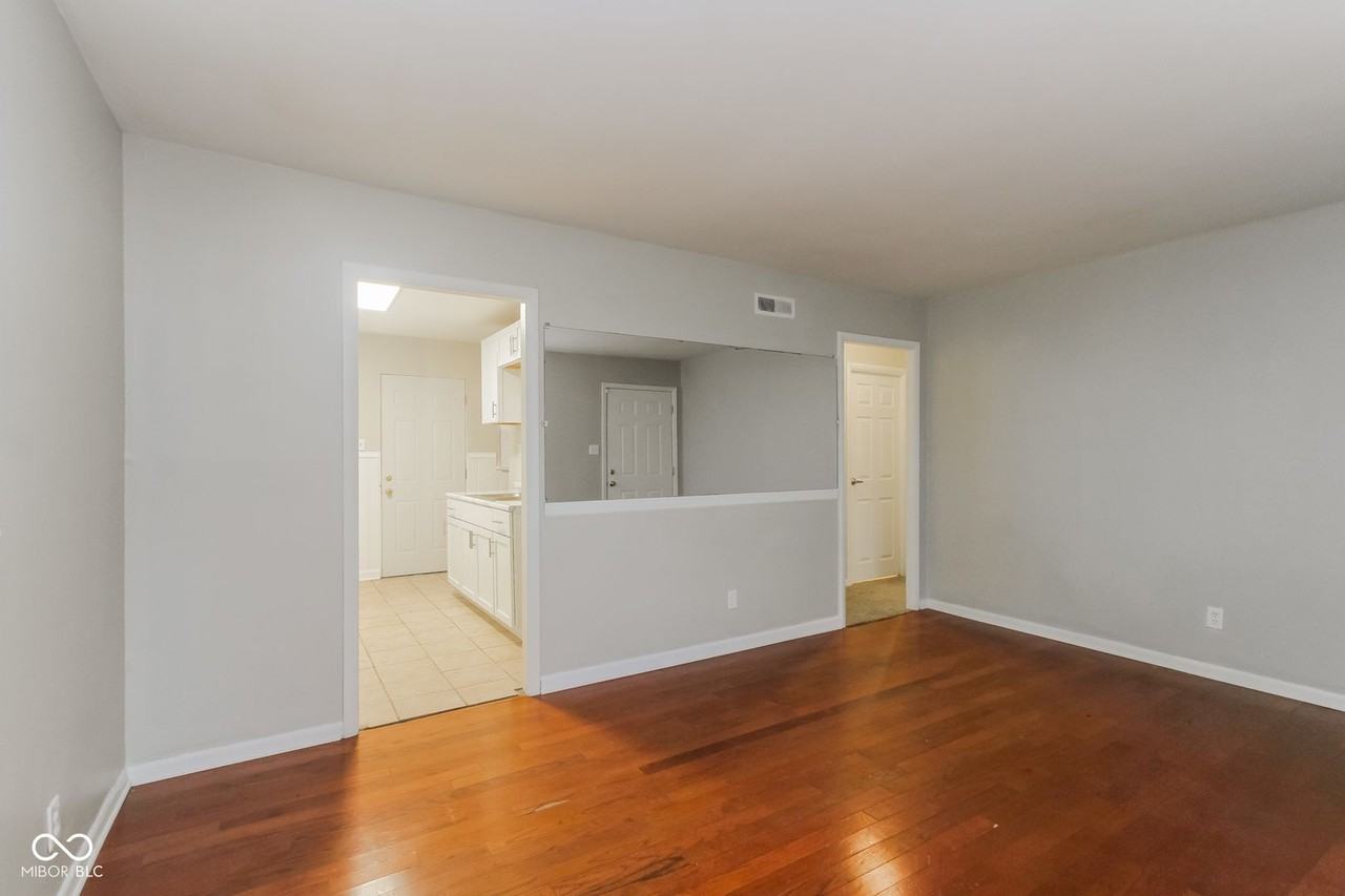 3331 Orchard Ave - Photo 2 of 7