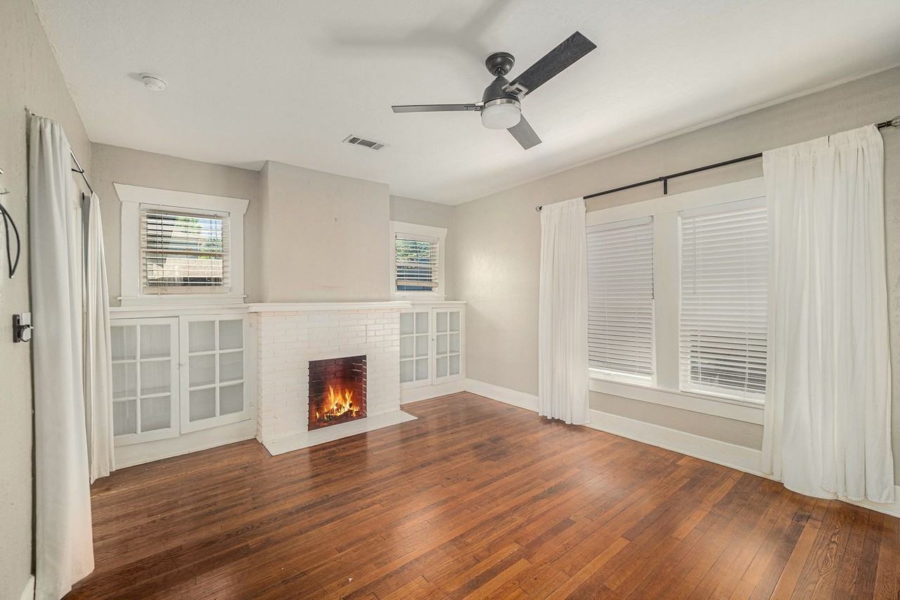 1319 S Henderson St - Photo 2 of 32