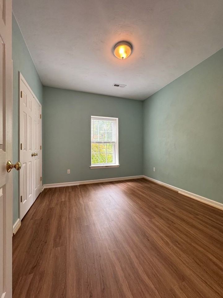 1340 Morningside St Se - Photo 4 of 19