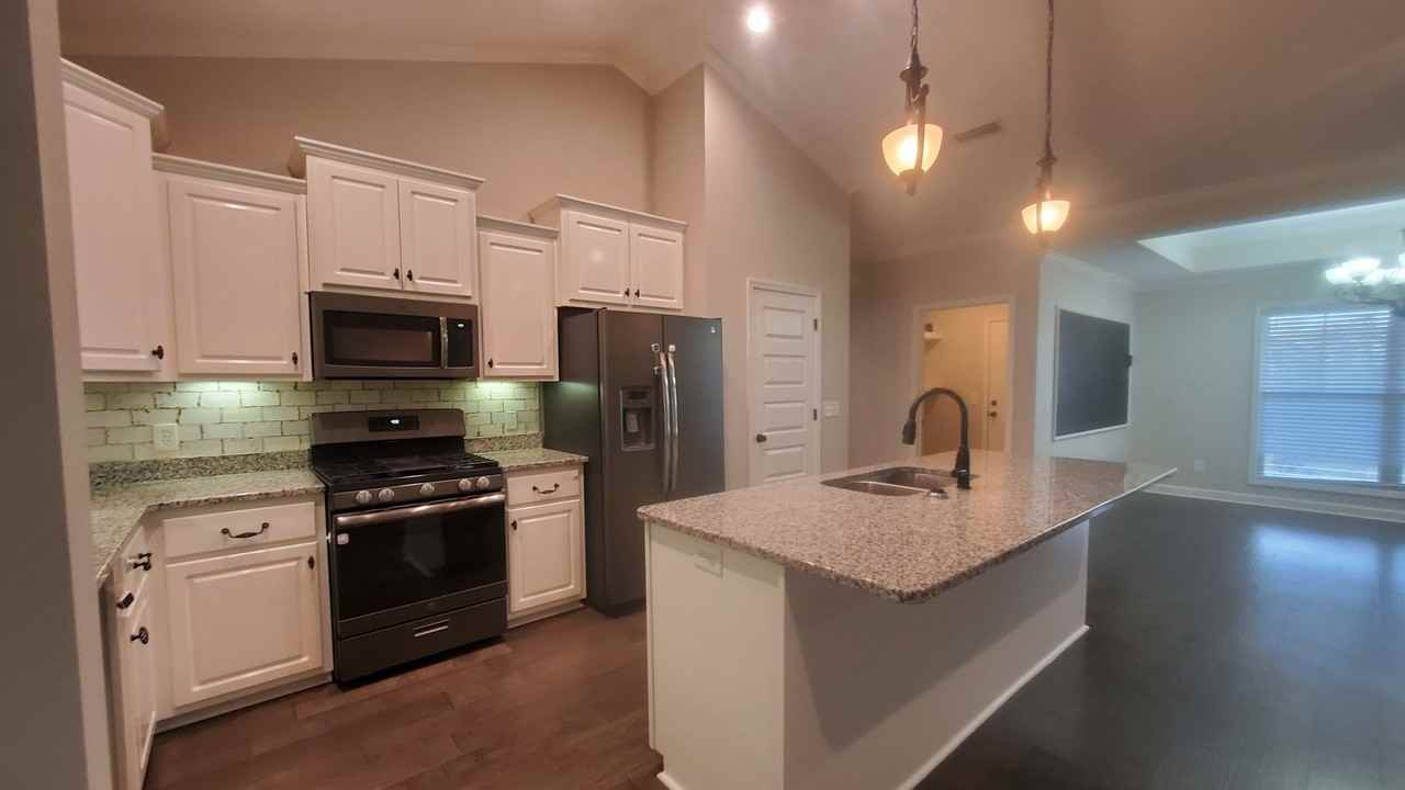 248 Cedar Grove Ln - Photo 2 of 14