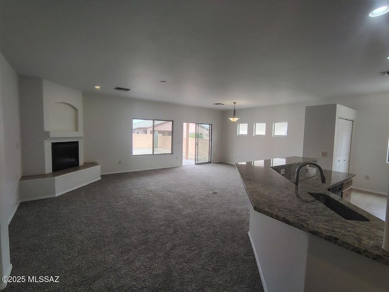77 E Calle Trona - Photo 3 of 22