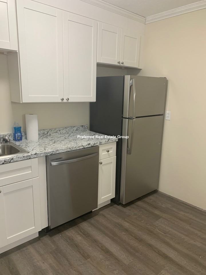 65 Nightingale St #4L - Photo 3 of 14