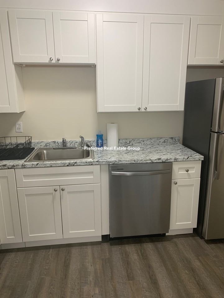 65 Nightingale St #4L - Photo 4 of 14