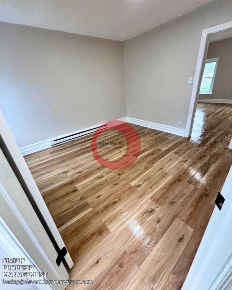 349 Union Aly - Photo 3 of 33