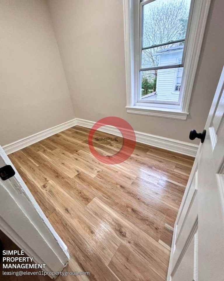 349 Union Aly - Photo 5 of 33