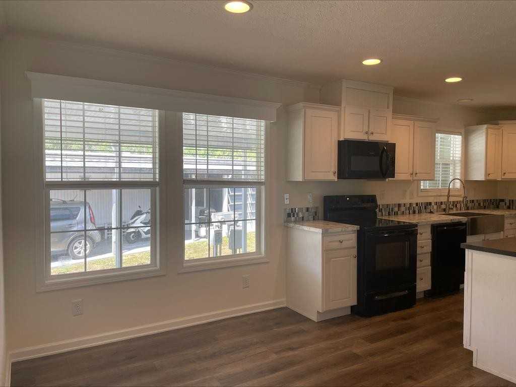 13137 Lemon Ave - Photo 3 of 33