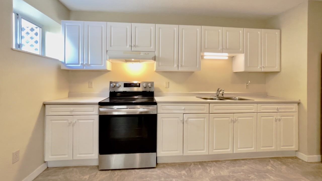 7301 Southview Place #Bsmt - Photo 3 of 13