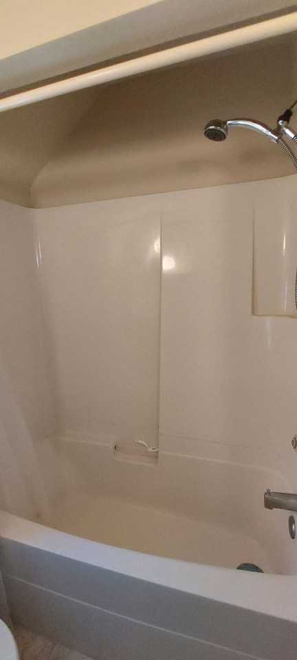 19 Bond Street South #19 - Photo 2 of 4