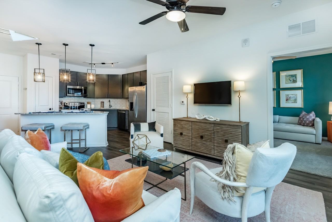 The Residence at Old Hickory Lake - Photo 4 of 36