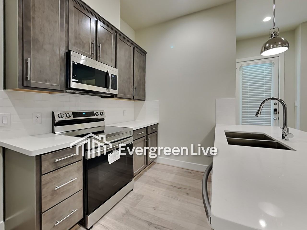 5720 Quinn Landing Ln - Photo 4 of 15