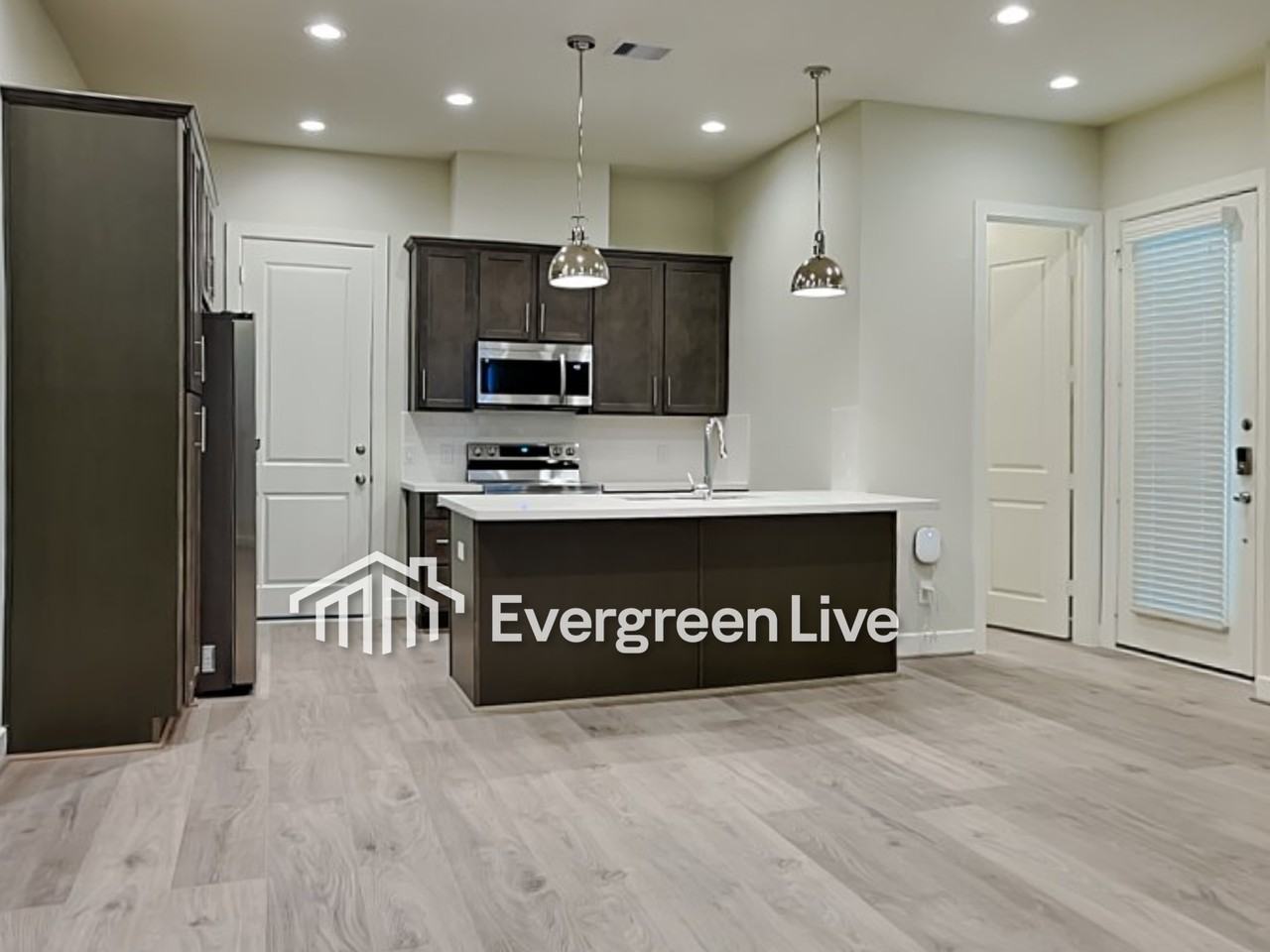 5720 Quinn Landing Ln - Photo 6 of 15