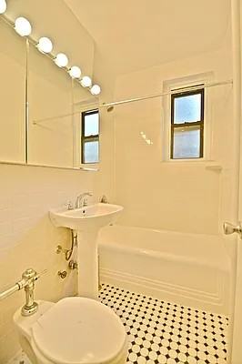 35-16 34th Street #5E - Photo 4 of 4