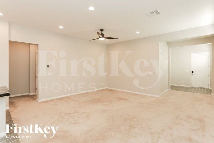 10755 Blackrock Canyon Ave - Photo 2 of 15