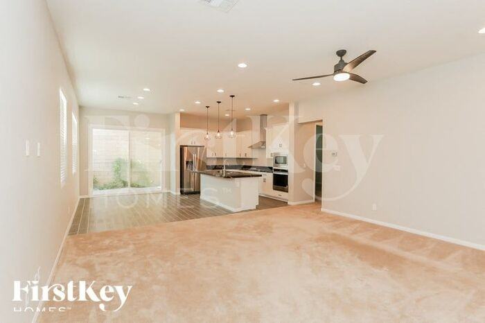 10755 Blackrock Canyon Ave - Photo 3 of 15