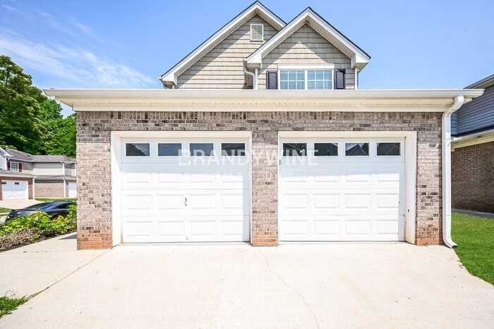 1178 Dunaway Dr - Photo 2 of 23