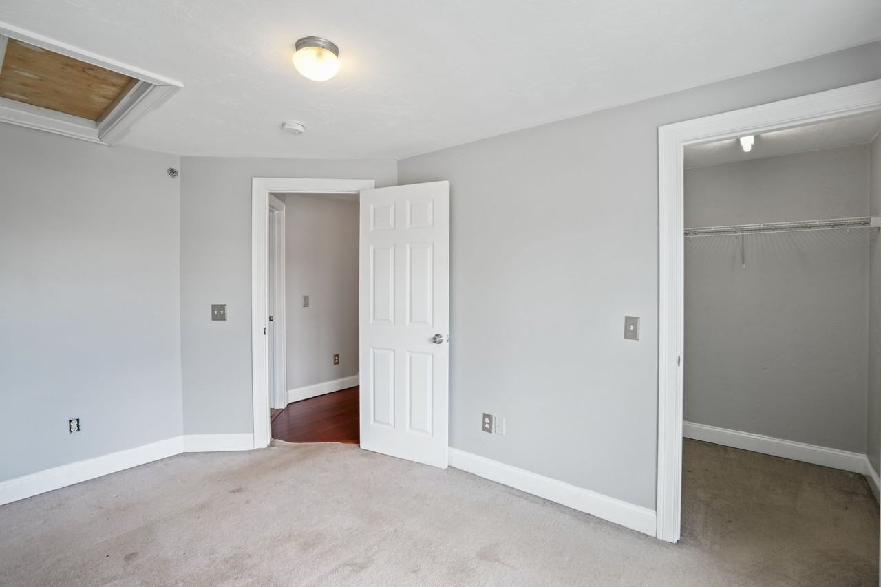 1 Eddy St #D - Photo 3 of 21