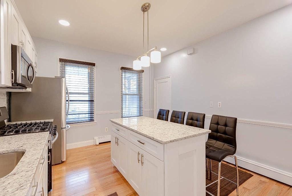 1119 Saratoga St #1 - Photo 2 of 20