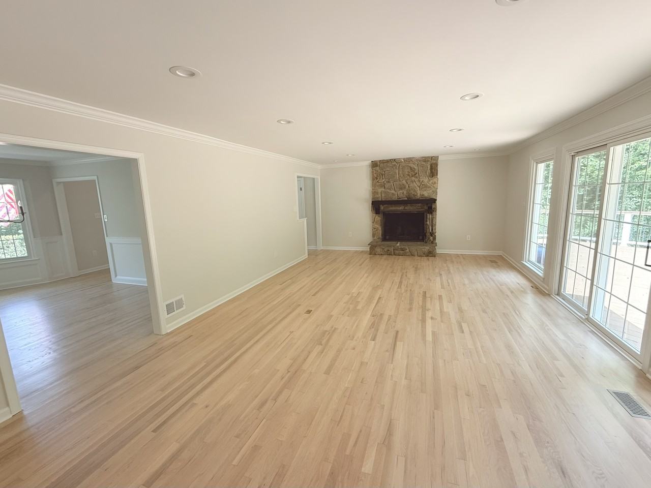 9248 Wood Glade Dr #NA - Photo 3 of 34