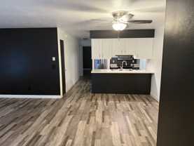 505 Slinger Rd #4 - Photo 1 of 1
