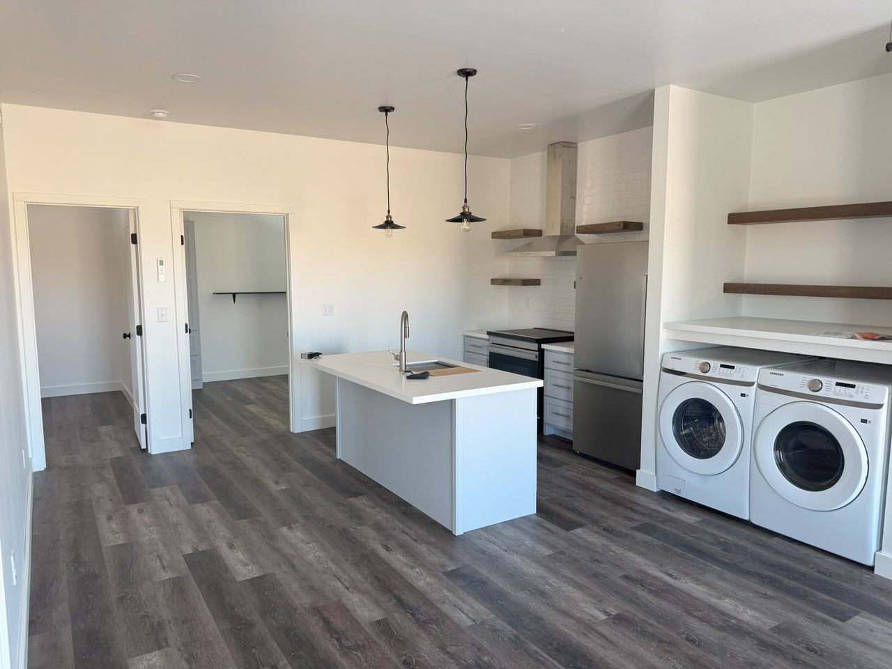 102 2nd St #102A - Photo 3 of 7