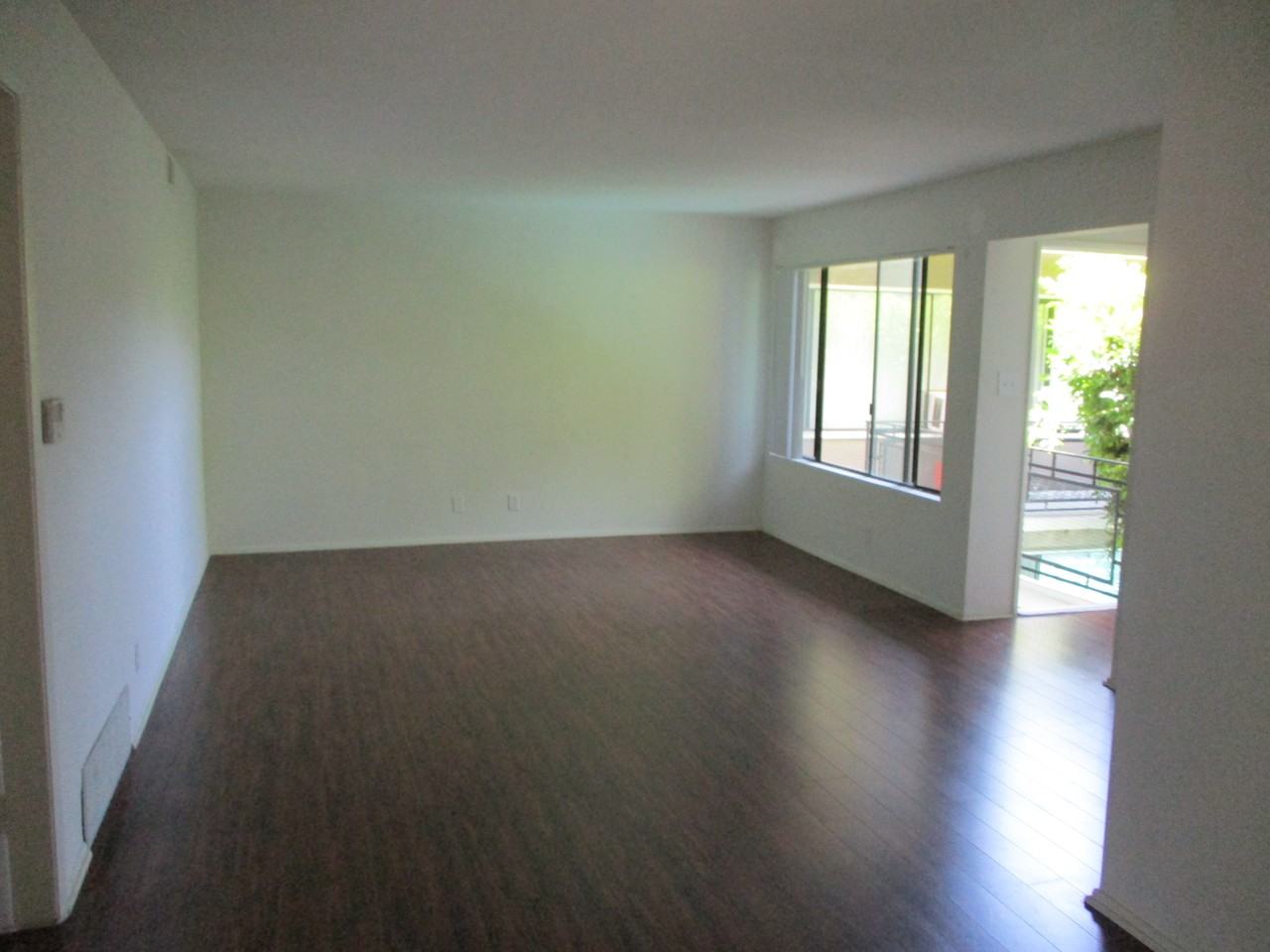 1350 N Crescent Heights Blvd #16 - Photo 4 of 14