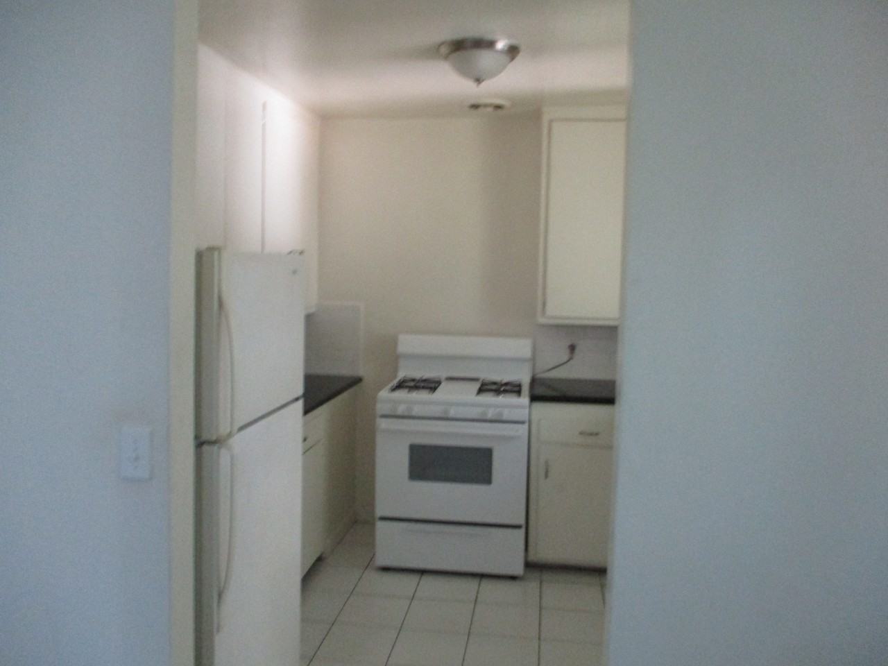 1350 N Crescent Heights Blvd #16 - Photo 6 of 14