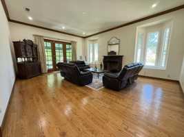 featured image of 533 E Sierra Madre Ave #NA