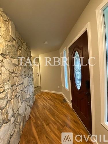 509 E 70th St #4 - Photo 3 of 21