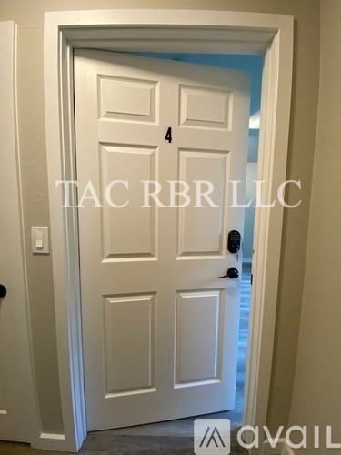 509 E 70th St #4 - Photo 5 of 21