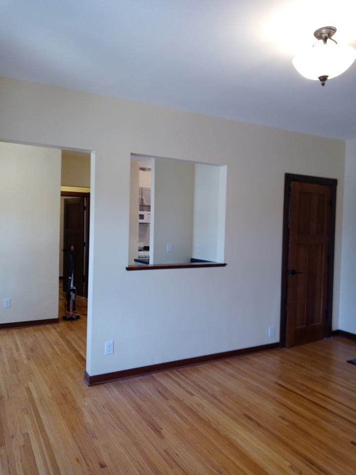 2733 Girard Ave S #303 - Photo 5 of 35