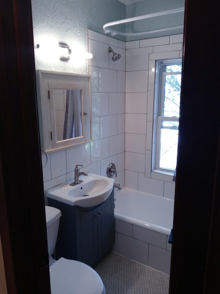 2733 Girard Ave S #303 - Photo 7 of 35