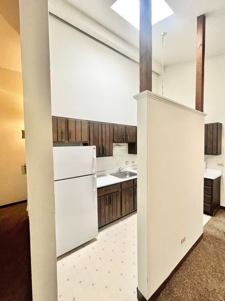 Char Rose - Photo 5 of 13