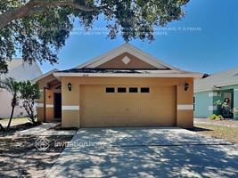 featured image of 10618 Lakeside Vista Dr