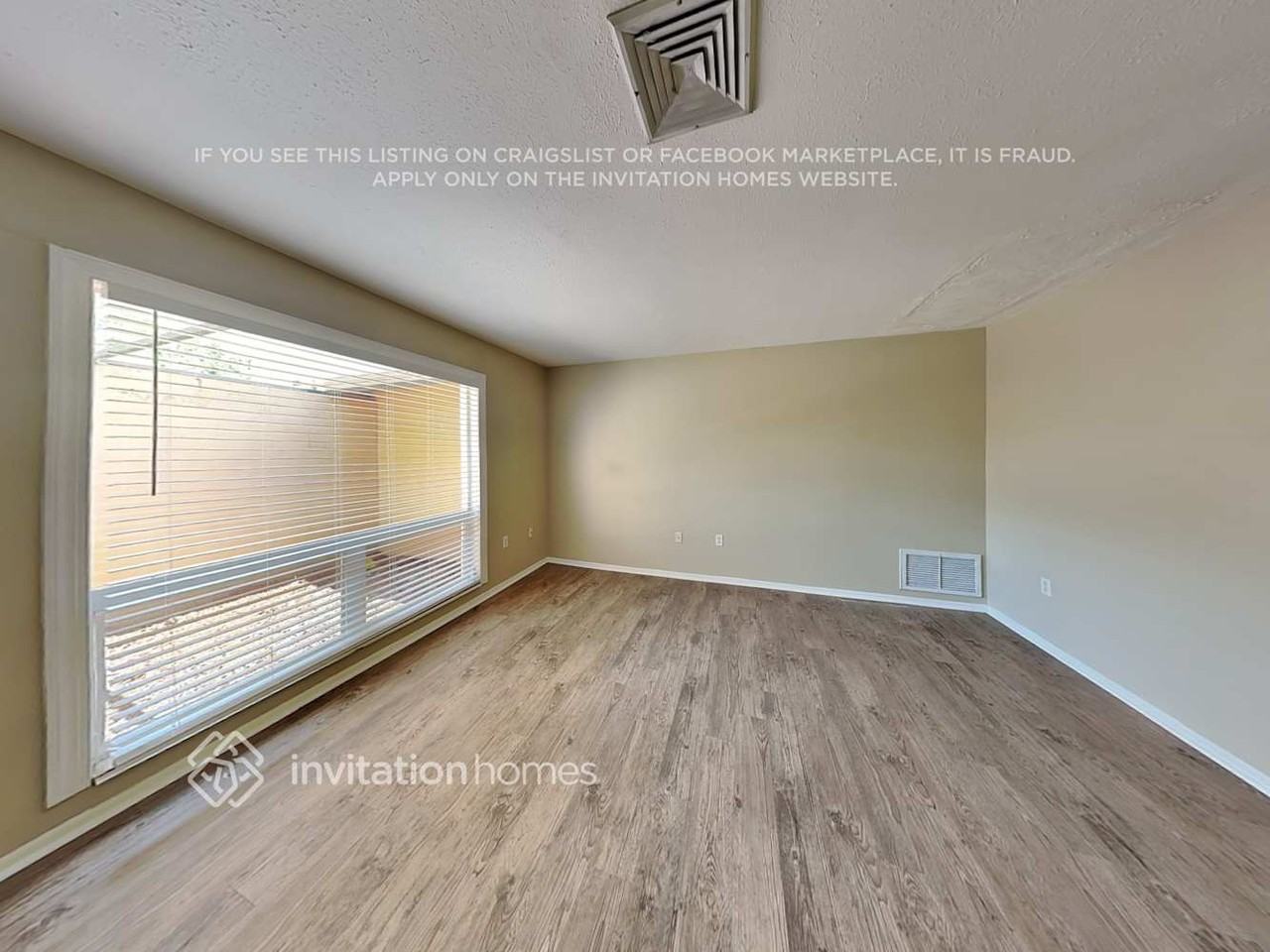 3508 Kingswood Dr - Photo 3 of 21