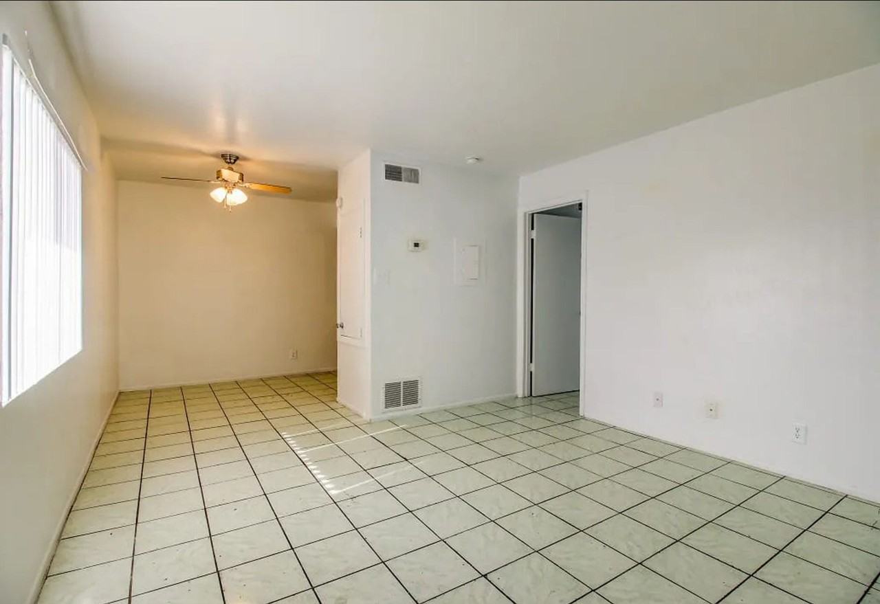 The Onyx - Photo 6 of 10