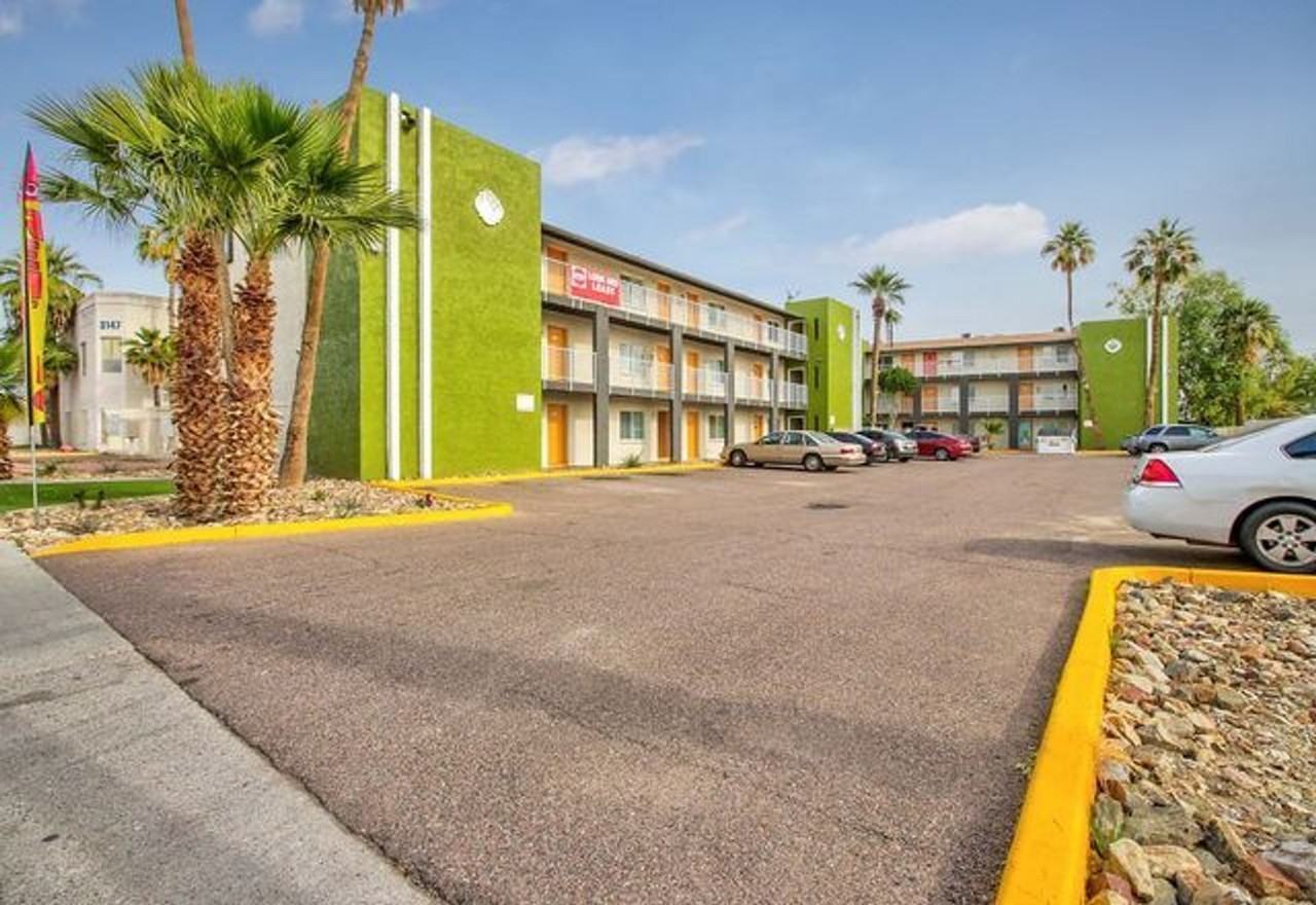 The Onyx - Photo 7 of 10