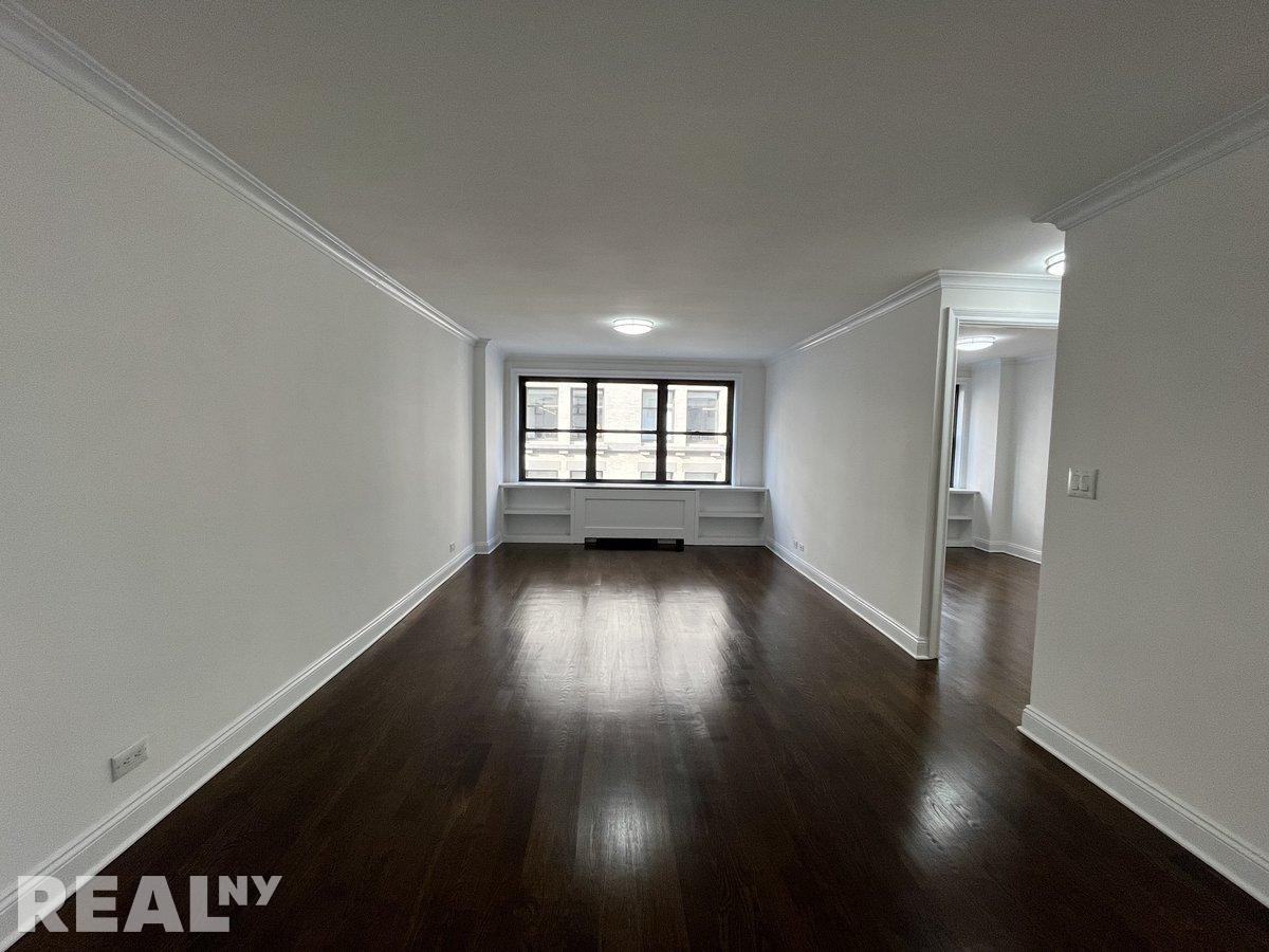 5th Ave #4A - Photo 2 of 7