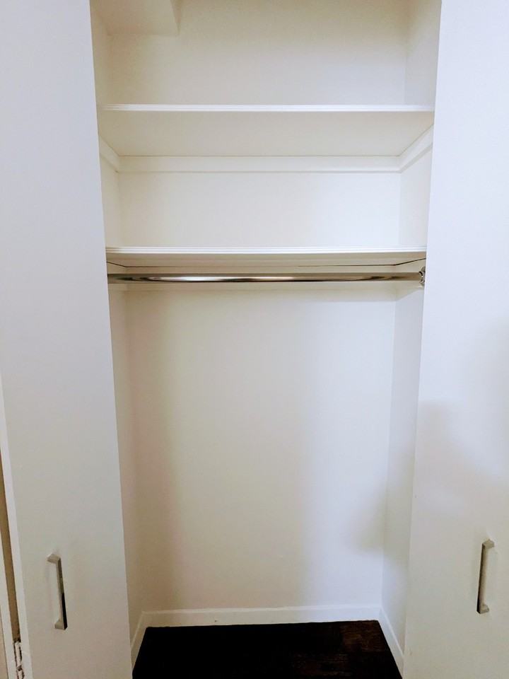 W 22nd St #6C - Photo 6 of 7