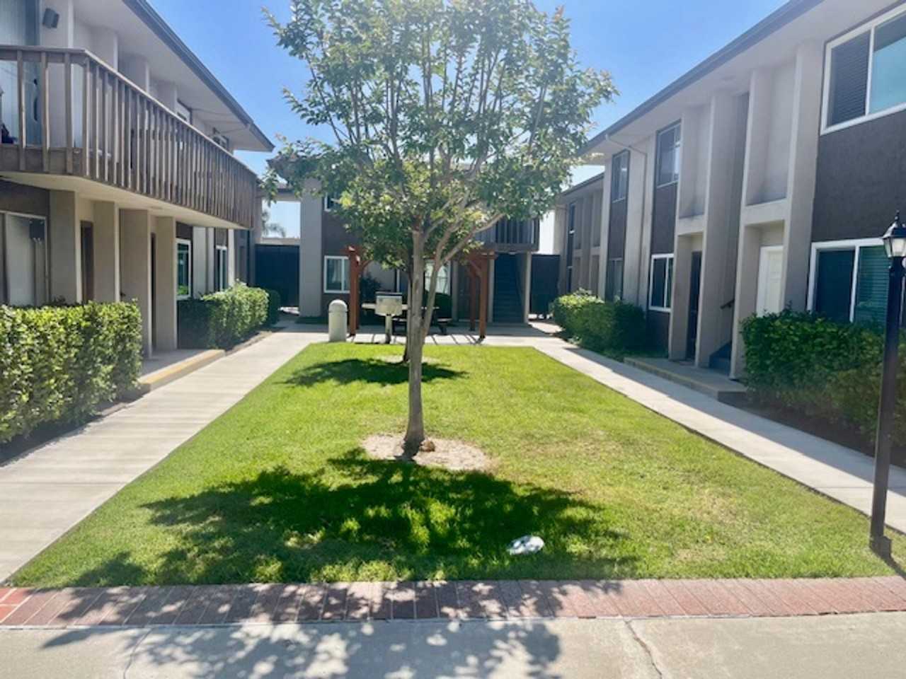 Woodlake - Photo 5 of 9