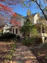 147  E Chestnut - Photo 1 of 1