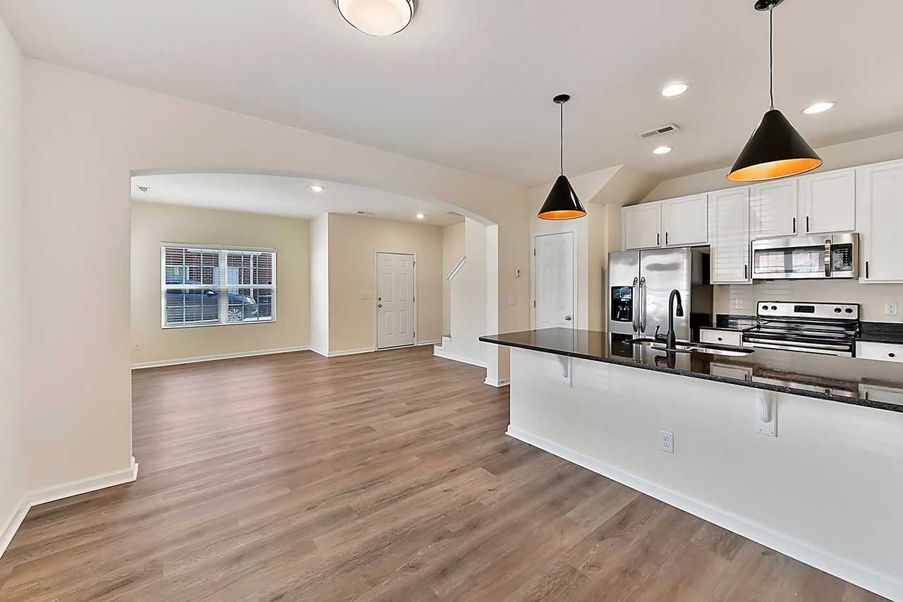 268 Liverpool Rd - Photo 3 of 16
