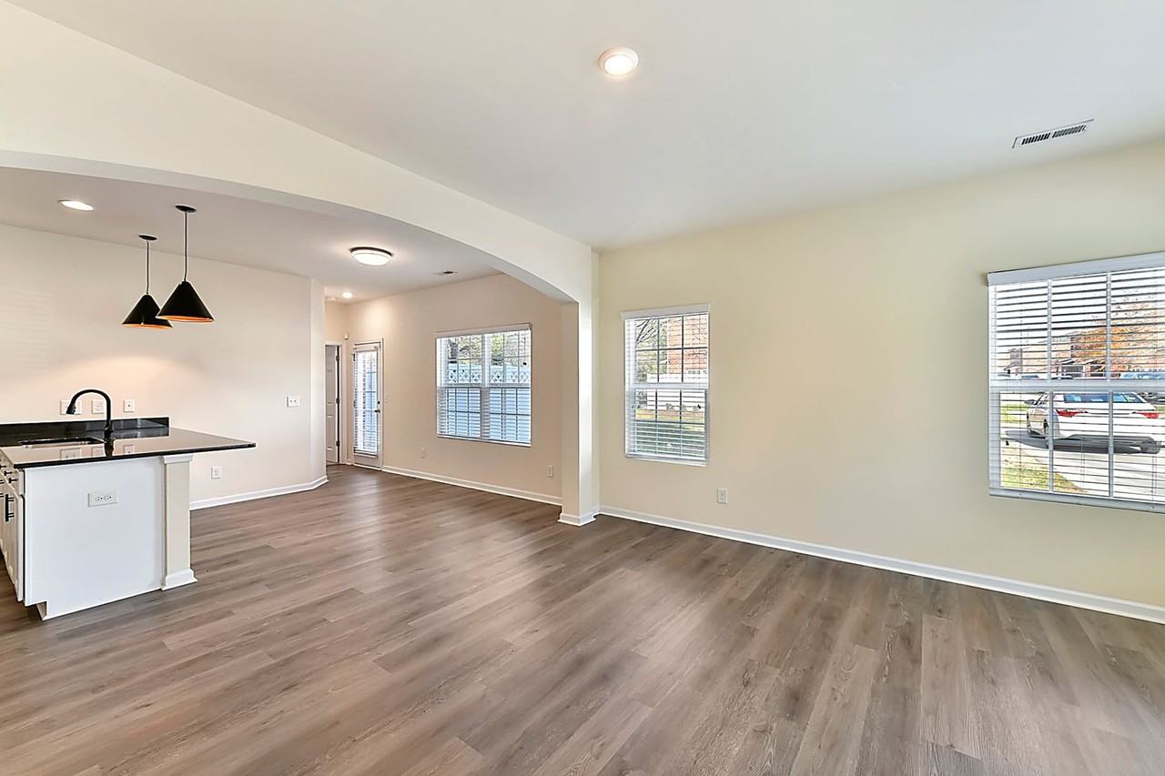 268 Liverpool Rd - Photo 5 of 16