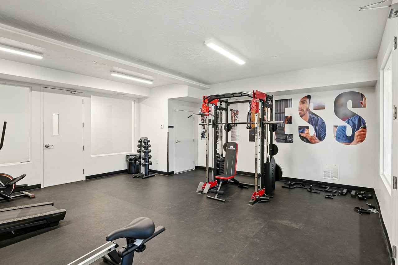 118 400 West - Photo 7 of 46