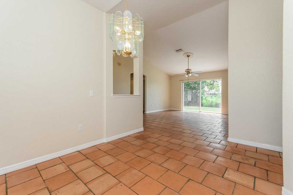 1001 Gary Dr - Photo 6 of 16